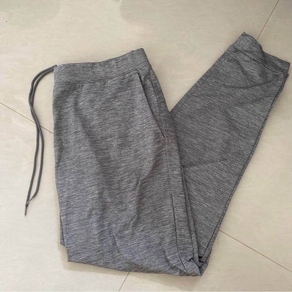 Uniqlo Pants - Uniqlo Quick Dry Stretch Joggers